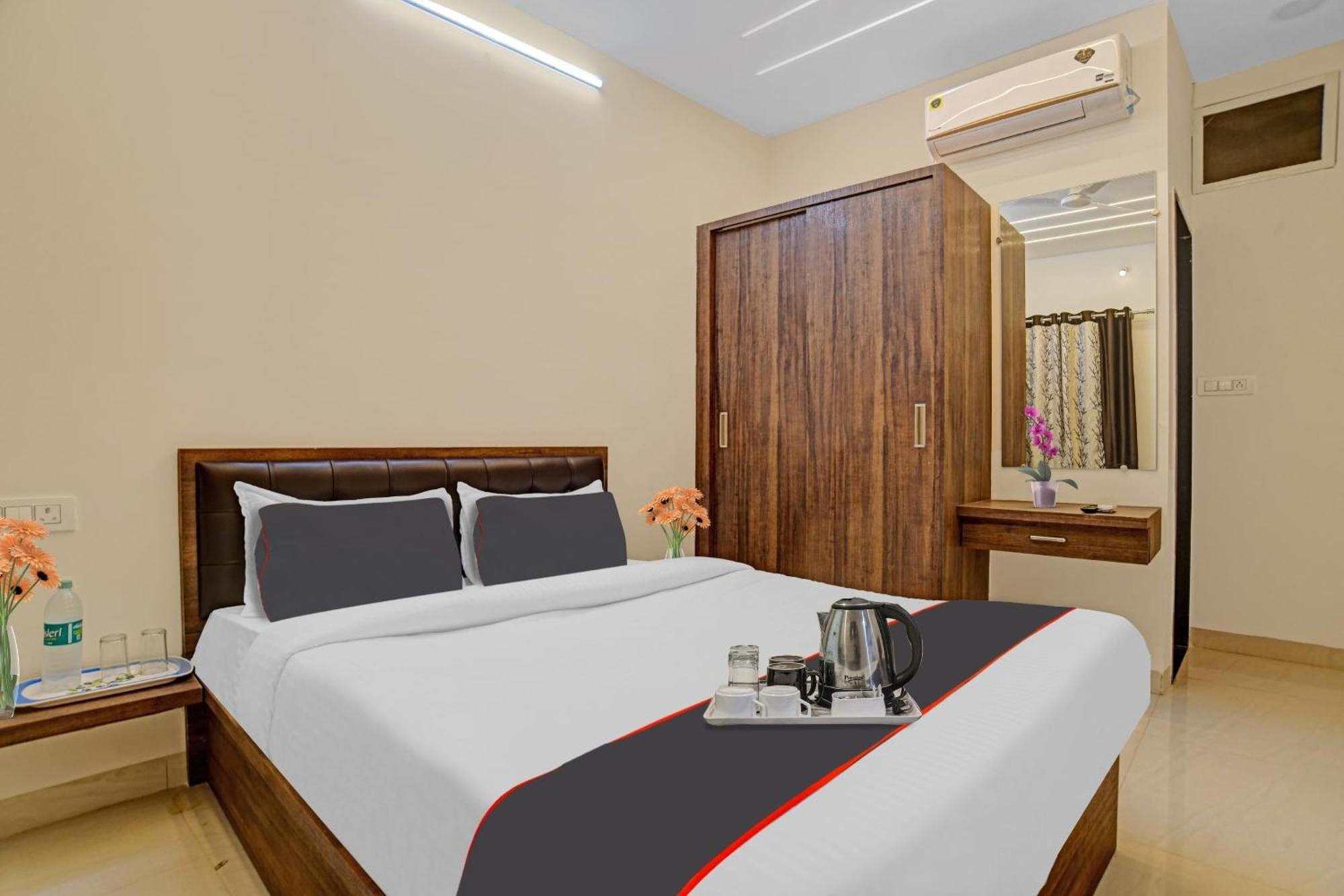 Hotel Collection O Riddhi Siddhi à Indore Extérieur photo